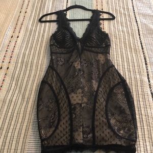 Bebe bodycon black lace dress worn once size small